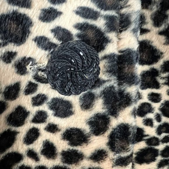 Vtg F.L. Malik Size L Cropped Leopard Mismatched Button Faux Fur Jacket - Picture 7 of 10